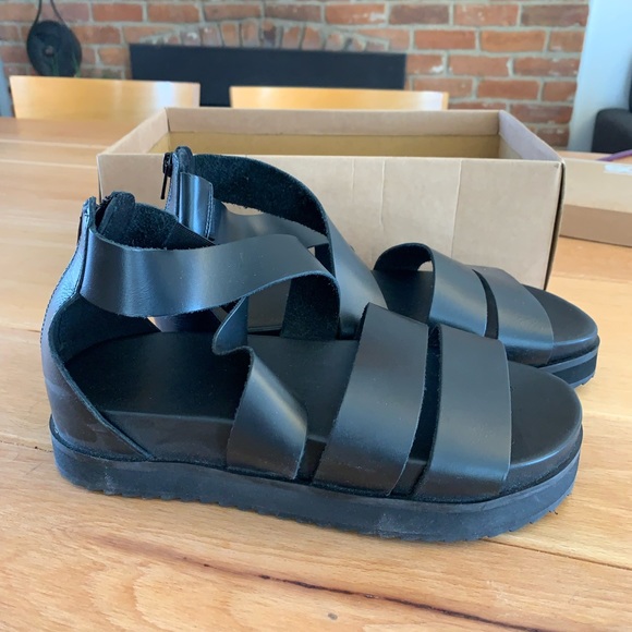 Brand new Black leather platforms sandals - Picture 3 of 6